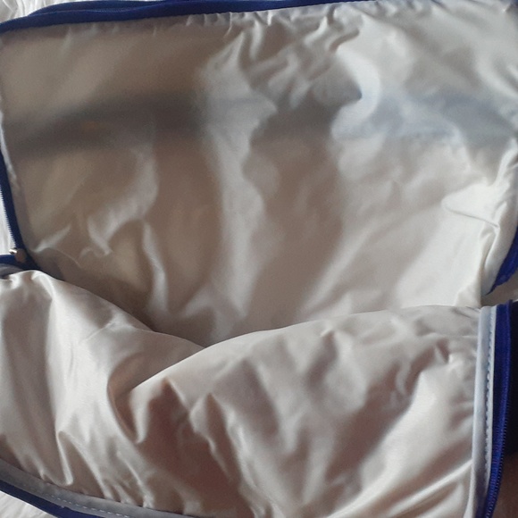 Oscar de la Renta Rich Royal Blue Makeup / Cosmetic Bag - Picture 9 of 10